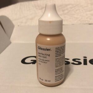 Glossier perfecting skin tint shade G11, used 30ml